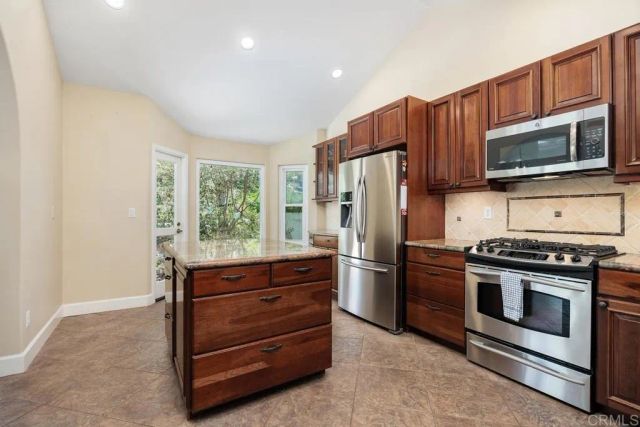 4878 Galicia Way, Oceanside, CA 92056