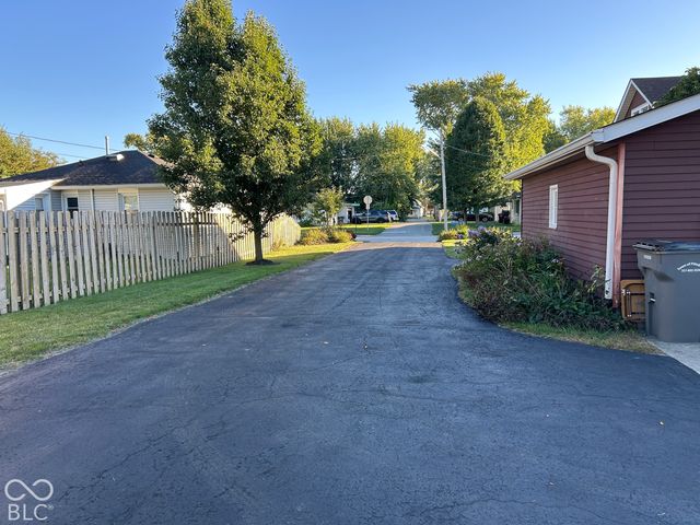 502 Osborne Avenue, Pittsboro, IN 46167