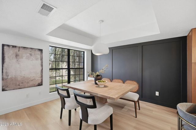 8330 N 21ST Drive J203, Phoenix, AZ 85021