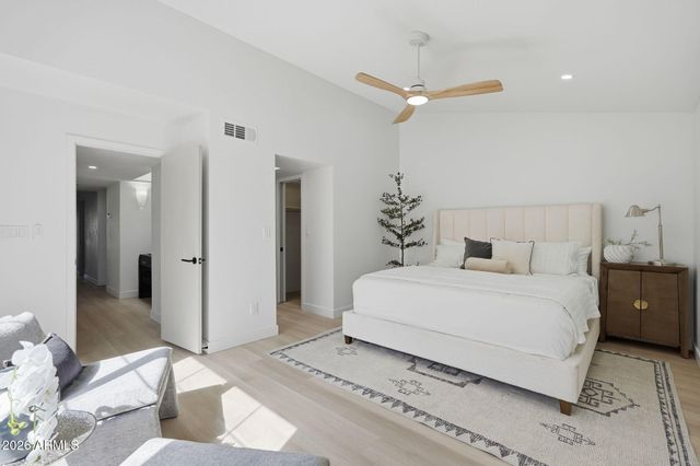 8330 N 21ST Drive J203, Phoenix, AZ 85021