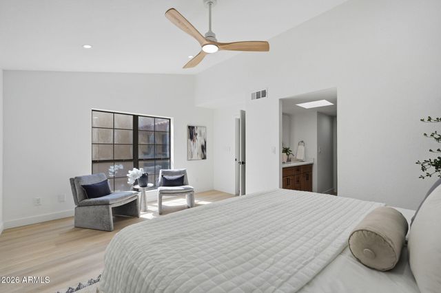 8330 N 21ST Drive J203, Phoenix, AZ 85021