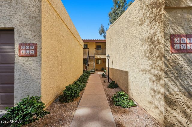 8330 N 21ST Drive J203, Phoenix, AZ 85021