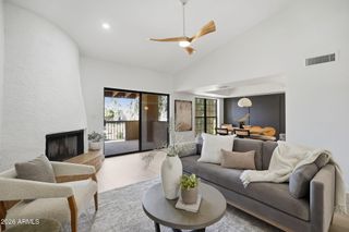 8330 N 21ST Drive J203, Phoenix, AZ 85021