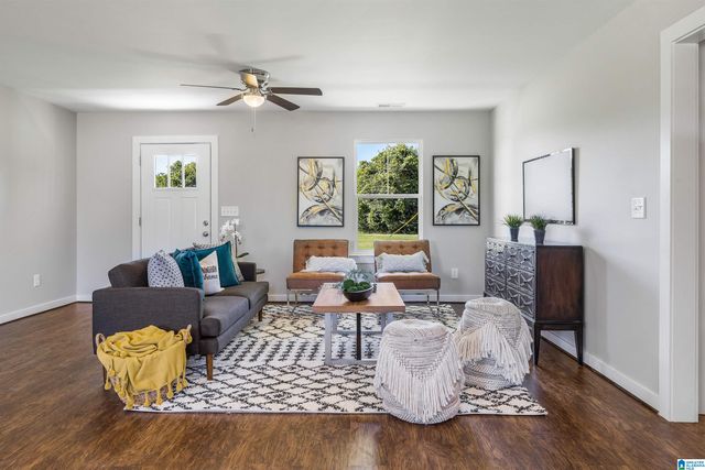 240 MABELON COURT, Hueytown, AL 35023