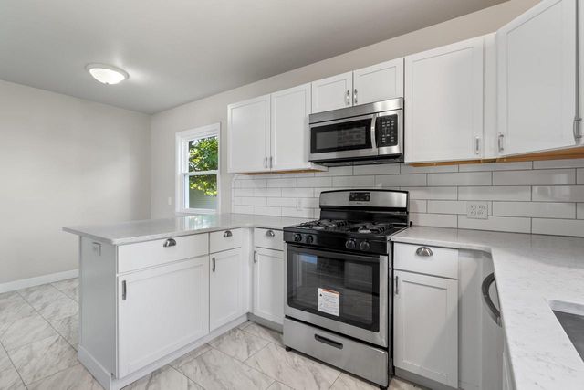 939 SHERRY STREET, Neenah, WI 54956