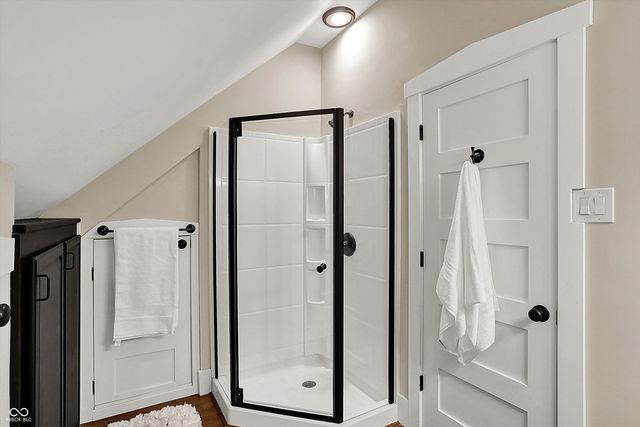 140 N Main Street, Zionsville, IN 46077