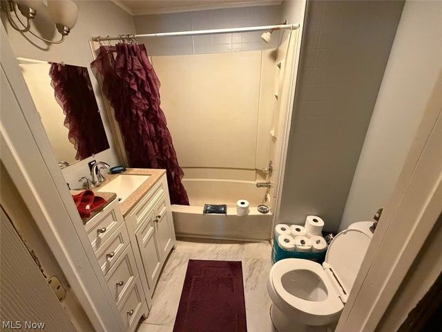 830 Bunker Hill Road, Ashtabula, OH 44004