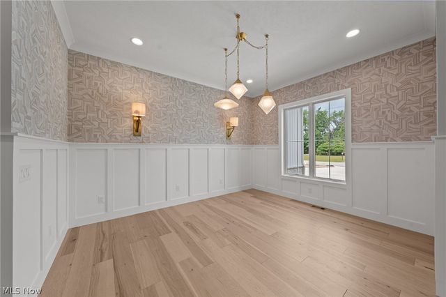 25428 Bryden Road, Beachwood, OH 44122