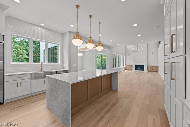25428 Bryden Road, Beachwood, OH 44122