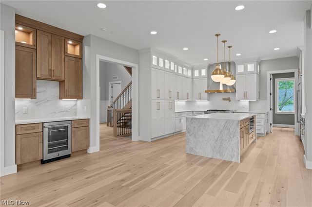 25428 Bryden Road, Beachwood, OH 44122