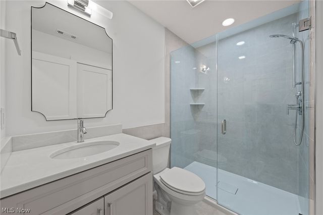 25428 Bryden Road, Beachwood, OH 44122