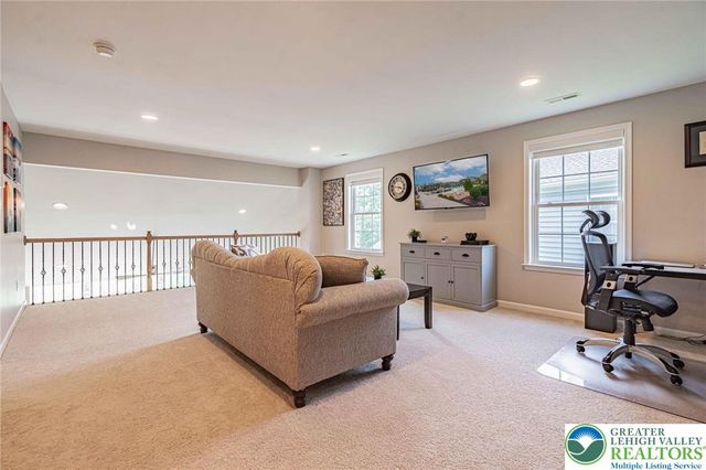 3903 Victors Way, Bethlehem Twp, PA 18045