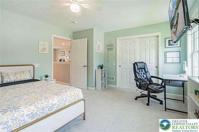 3903 Victors Way, Bethlehem Twp, PA 18045