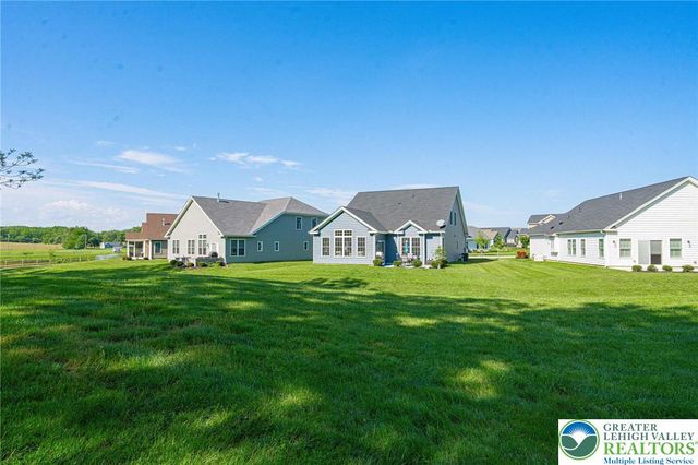 3903 Victors Way, Bethlehem Twp, PA 18045