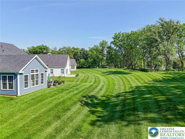 3903 Victors Way, Bethlehem Twp, PA 18045