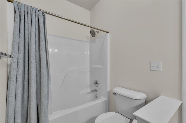 594 Constitution Street, Canton, MI 48188