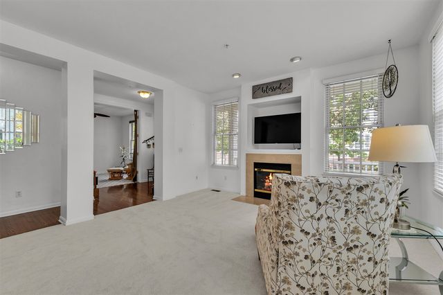 594 Constitution Street, Canton, MI 48188