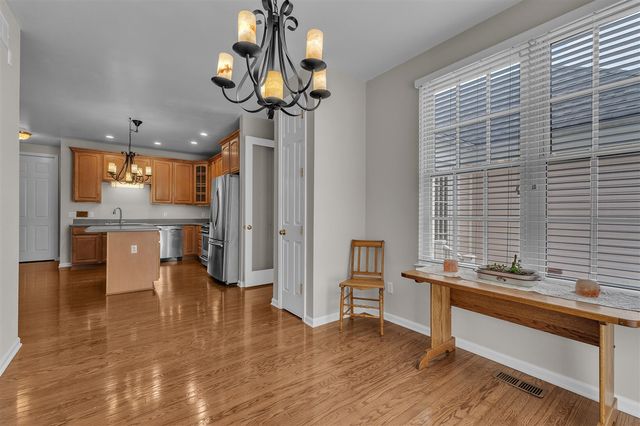 594 Constitution Street, Canton, MI 48188