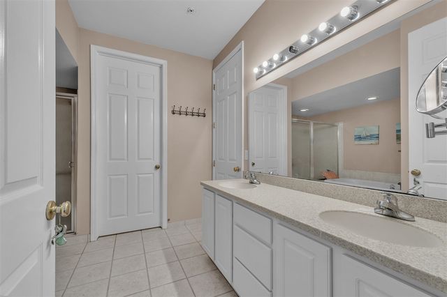 594 Constitution Street, Canton, MI 48188