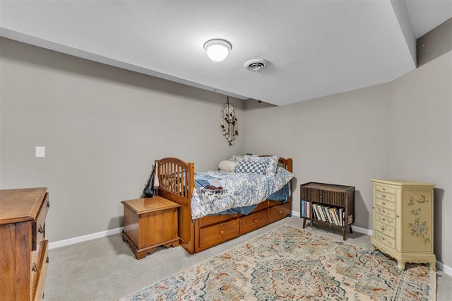 594 Constitution Street, Canton, MI 48188