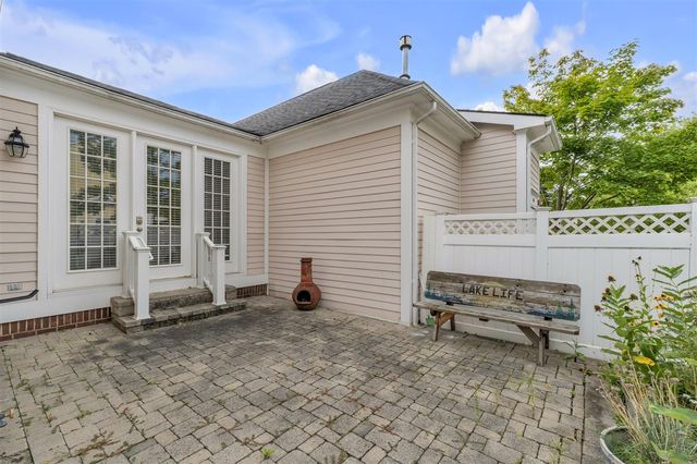 594 Constitution Street, Canton, MI 48188