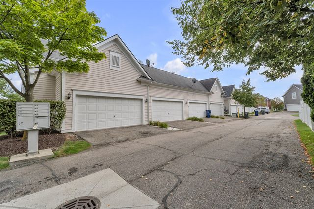 594 Constitution Street, Canton, MI 48188