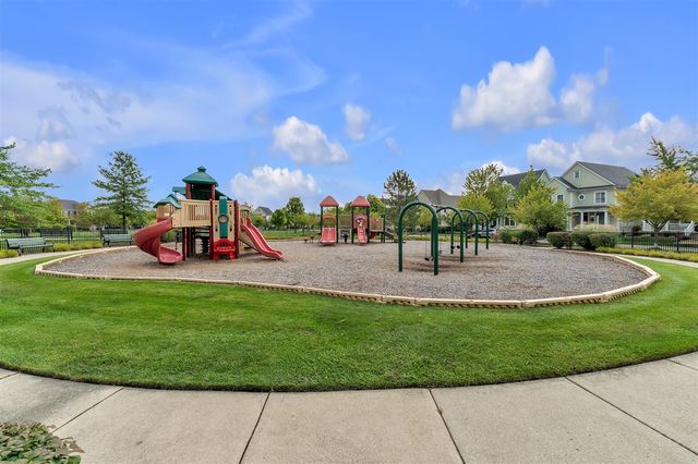 594 Constitution Street, Canton, MI 48188