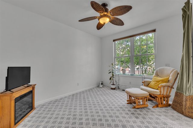 594 Constitution Street, Canton, MI 48188