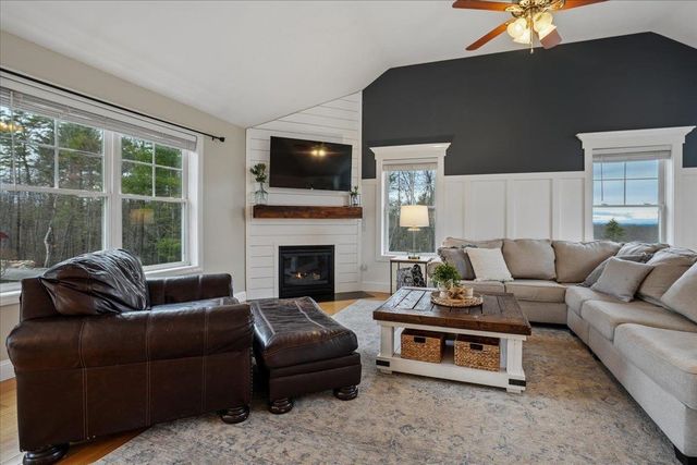 646 Haleigh's Court, Pembroke, NH 03275