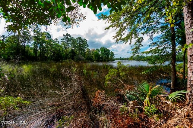 149 Queen Annes Court, Oriental, NC 28571