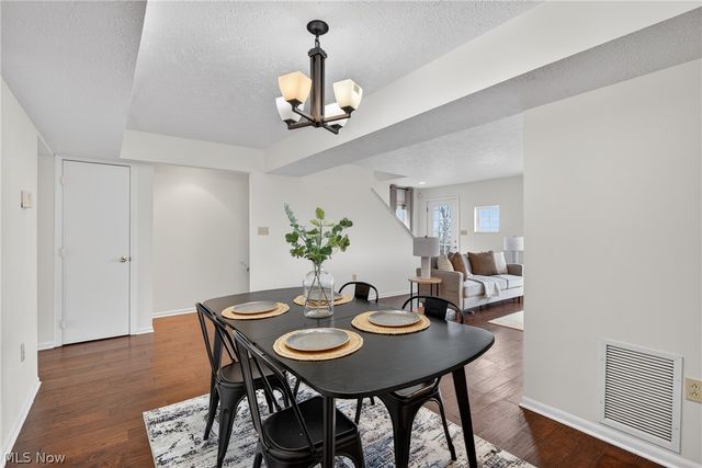 6943 Father Caruso Drive, Cleveland, OH 44102