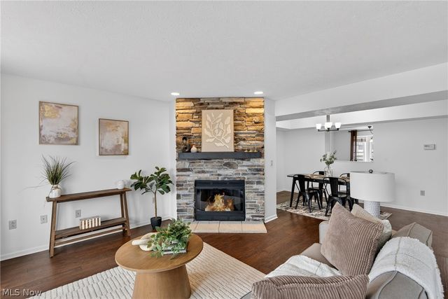 6943 Father Caruso Drive, Cleveland, OH 44102