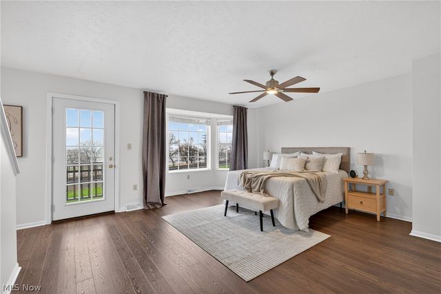 6943 Father Caruso Drive, Cleveland, OH 44102