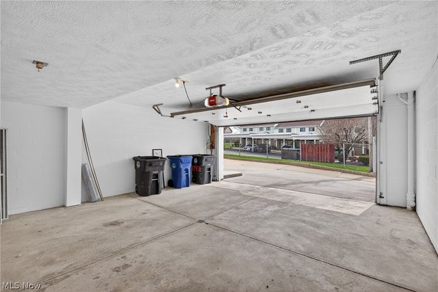 6943 Father Caruso Drive, Cleveland, OH 44102