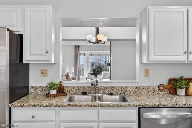 6943 Father Caruso Drive, Cleveland, OH 44102