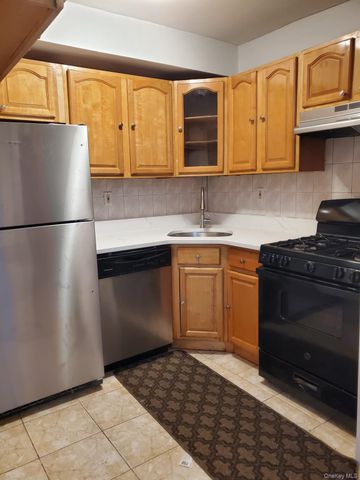 94-86 218th Street 2nd Floor, Queens Village, NY 11428