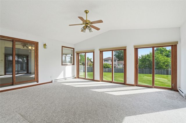 3904 Sally Drive NE, Cedar Rapids, IA 52402