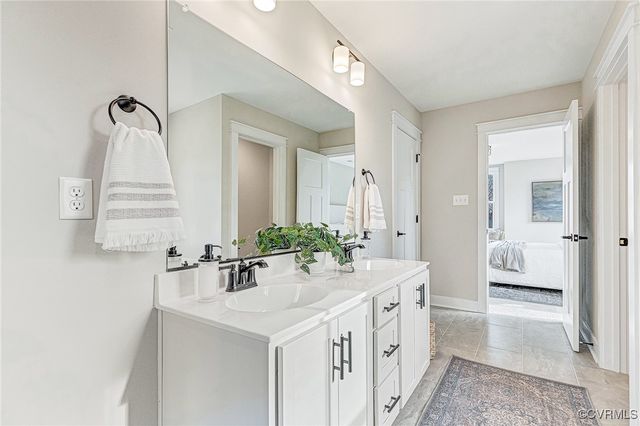 4319 Poplar Village Dr, Chester, VA 23831