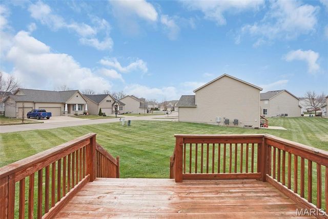 2002 Chestnut Pines Court, St Peters, MO 63376