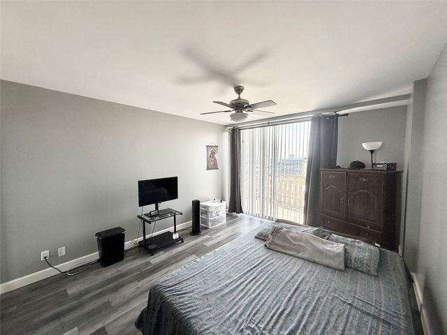 2016 Main Street 902, Houston, TX 77002