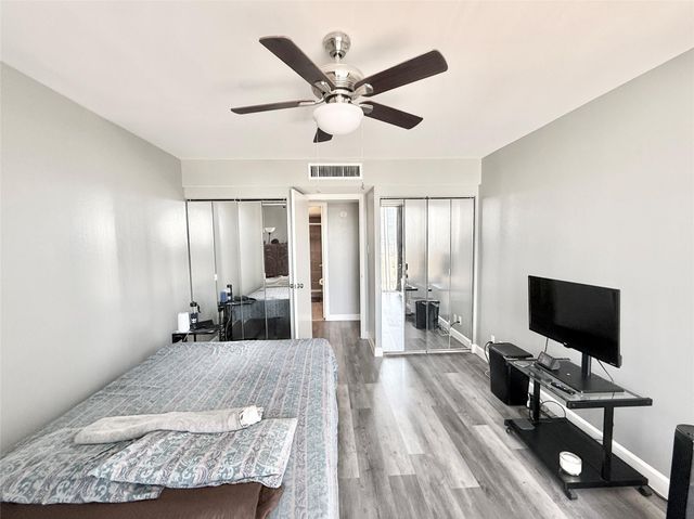 2016 Main Street 902, Houston, TX 77002