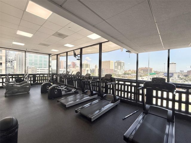 2016 Main Street 902, Houston, TX 77002