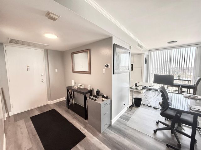 2016 Main Street 902, Houston, TX 77002