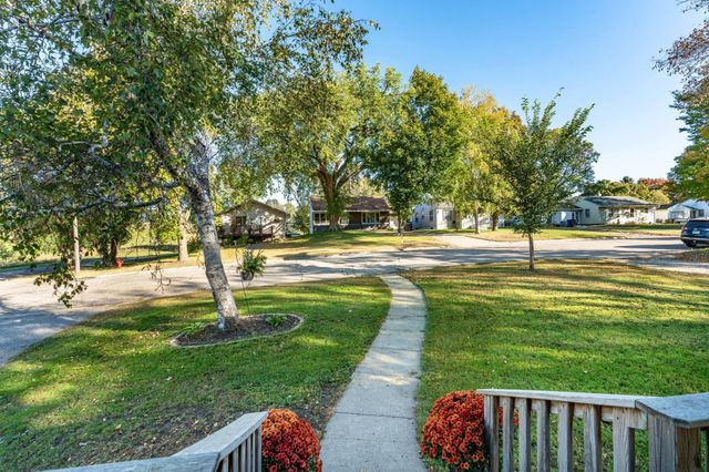 829 W 7th Avenue, Fergus Falls, MN 56537