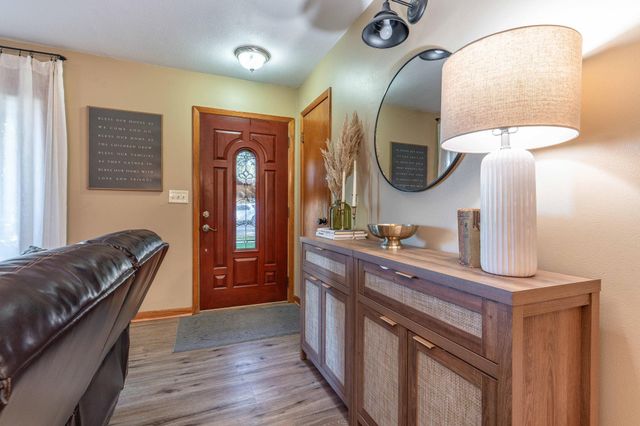 829 W 7th Avenue, Fergus Falls, MN 56537