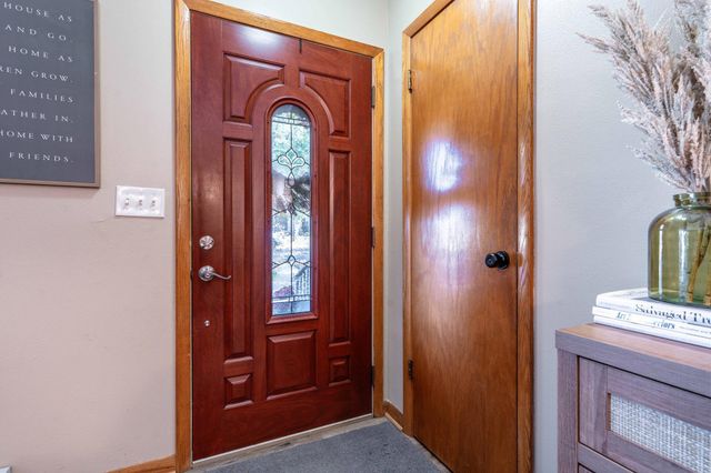 829 W 7th Avenue, Fergus Falls, MN 56537