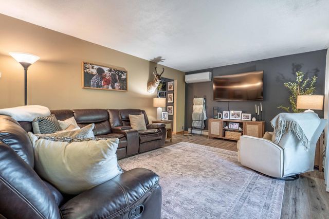 829 W 7th Avenue, Fergus Falls, MN 56537