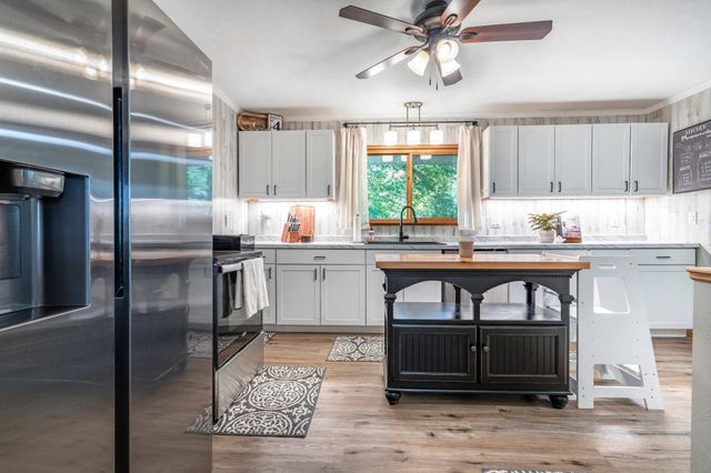 829 W 7th Avenue, Fergus Falls, MN 56537