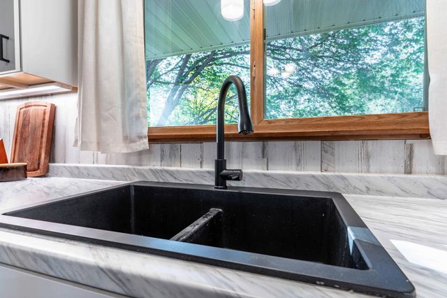 829 W 7th Avenue, Fergus Falls, MN 56537