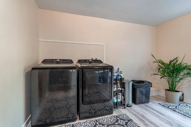 829 W 7th Avenue, Fergus Falls, MN 56537